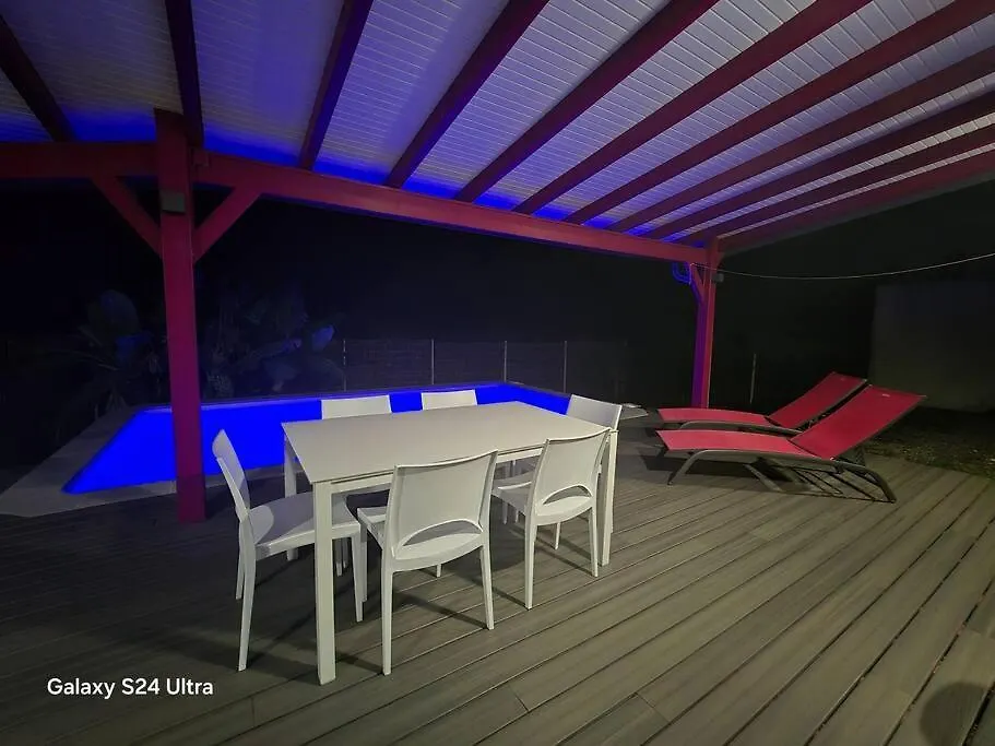 Дом отдыха Bungalow Tout Confort & Piscine Privee - Helleux Сент-Анн
