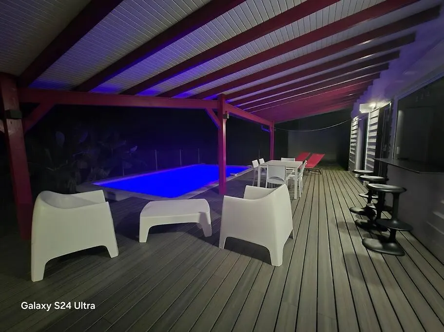 Дом отдыха Bungalow Tout Confort & Piscine Privee - Helleux Сент-Анн